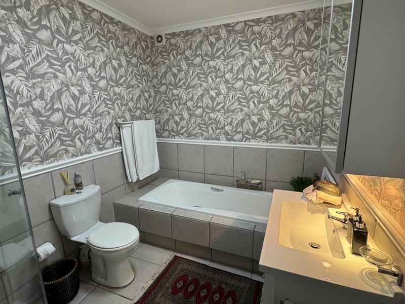 3 Bedroom Property for Sale in Van Riebeeckshof Western Cape